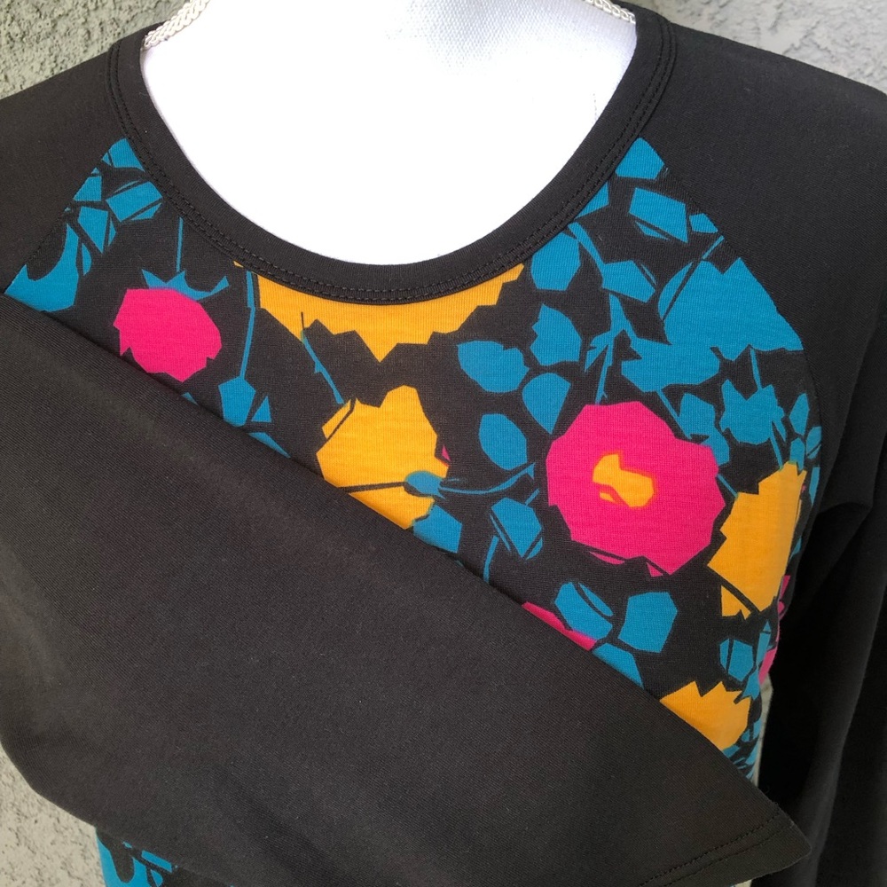 LuLaRoe Randy Baseball Raglan Tee - Picture 4 of 6